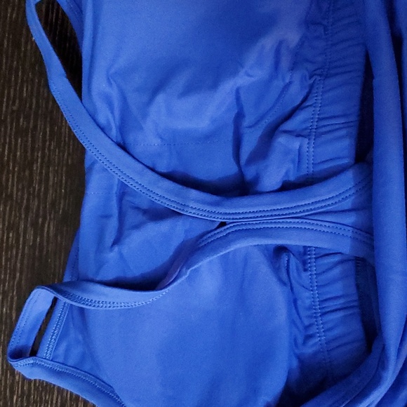 NWT Sarah Tank - Picture 5 of 9